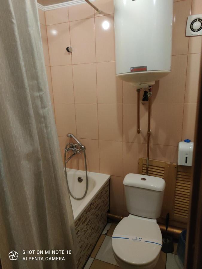 Yellow Unlimited Hotel 4 Kharkov Ngoại thất bức ảnh