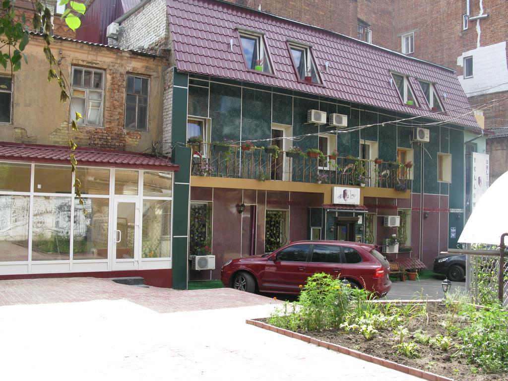 Yellow Unlimited Hotel 4 Kharkov Ngoại thất bức ảnh
